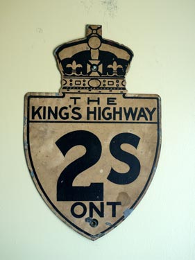 HWY 2S ROUTE MARKER - © Cameron Bevers