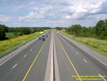 HWY 401 #1056 - © Cameron Bevers