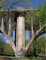 QEW #204 - © Cameron Bevers